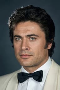 Cüneyt Arkın