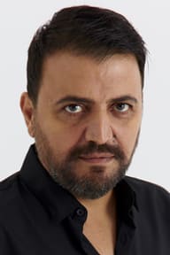 Şinasi Yurtsever