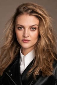 Lara Peake
