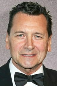 Mark Lindsay Chapman